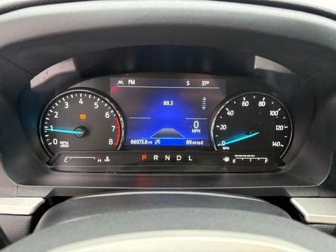 Used 2021 Ford Explorer XLT image 12