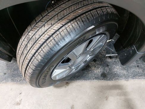 New 2026 Nissan Kicks S image 30