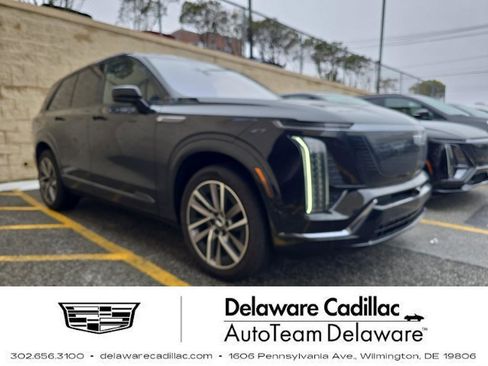 Used 2026 Cadillac Vistiq Sport image 1