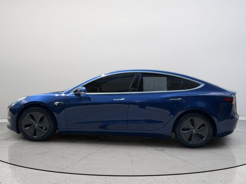 Used 2020 Tesla Model 3 Standard Range Plus RWD image 9