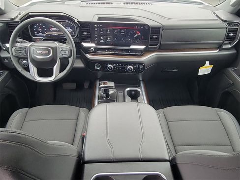 Used 2024 GMC Sierra 1500 Elevation image 18