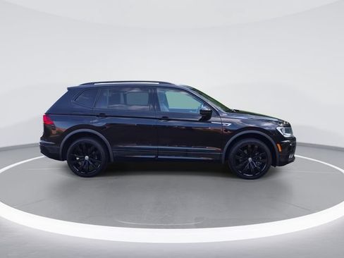 Used 2021 Volkswagen Tiguan SE R-Line AWD/4WD image 9