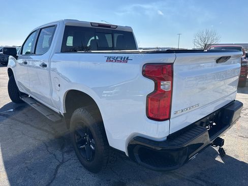 Used 2020 Chevrolet Silverado 1500 LT Trail Boss image 9