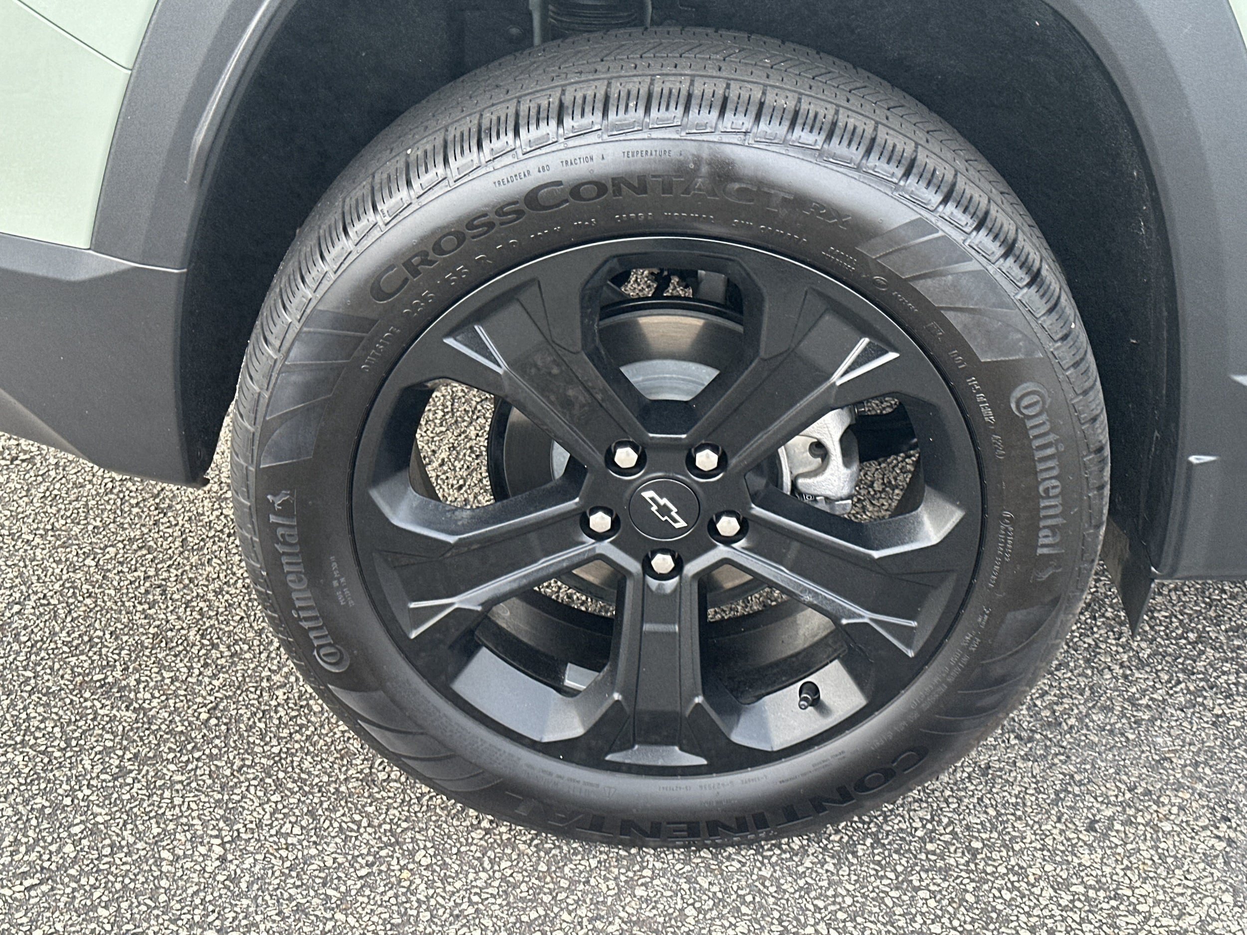 Used 2025 Chevrolet Equinox LT w/ Midnight Edition FWD image 17