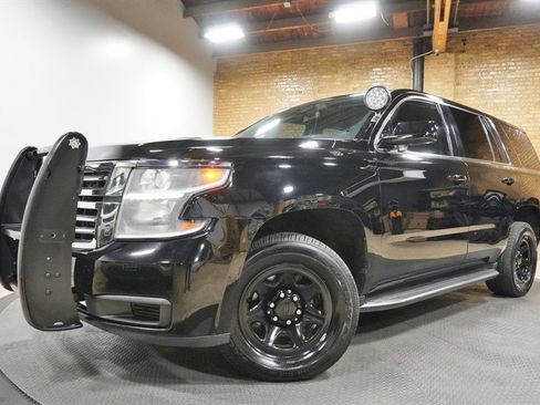 Used 2020 Chevrolet Tahoe 4WD w/ Remote Keyless Entry Package image 1