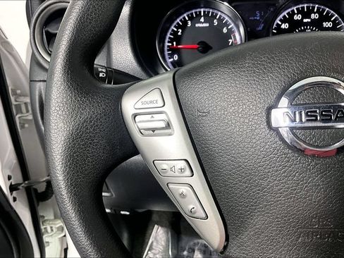 Used 2019 Nissan Versa SV FWD image 18