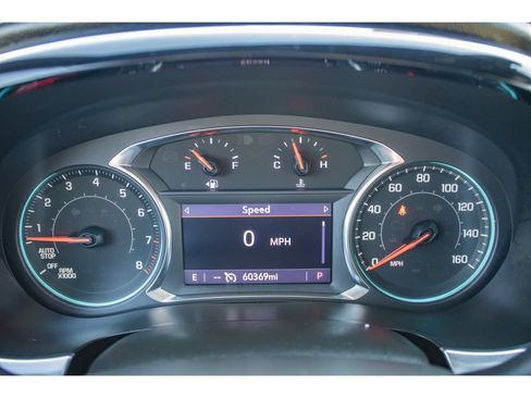 Used 2022 Chevrolet Traverse LT AWD/4WD image 36