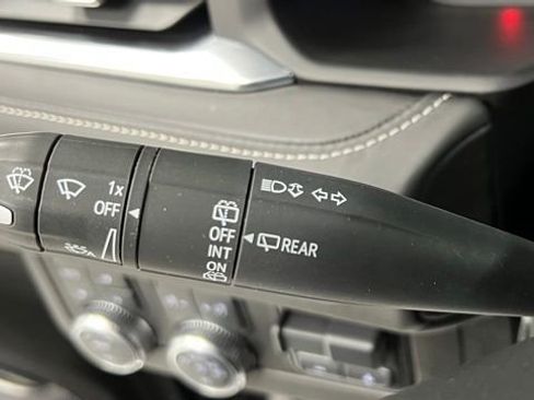 Used 2023 GMC Yukon XL Denali Ultimate image 31