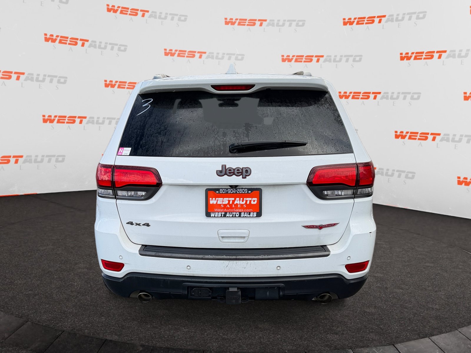 Used 2018 Jeep Grand Cherokee Trailhawk AWD/4WD image 4