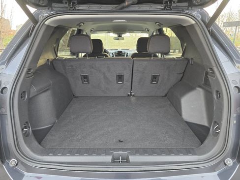 Used 2023 Chevrolet Equinox LT image 23