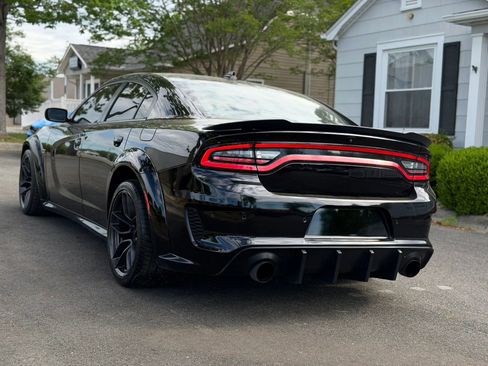 Used 2021 Dodge Charger Scat Pack RWD image 4