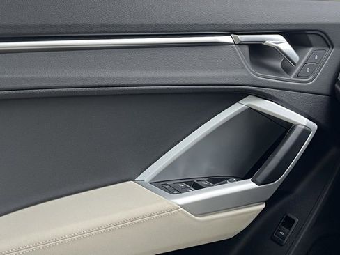 Used 2021 Audi Q3 2.0T Premium w/ Convenience Package image 27