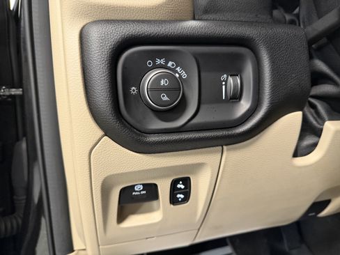 Used 2020 RAM 1500 Big Horn image 23