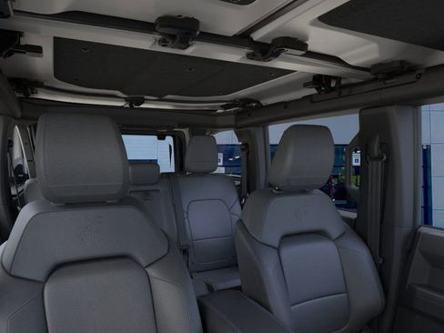 New 2025 Ford Bronco Badlands w/ Sasquatch Package image 12