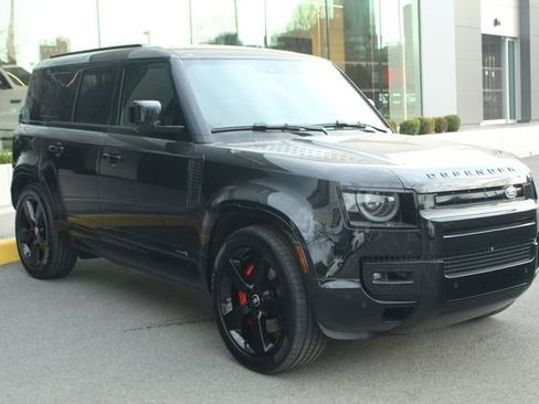 Used 2025 Land Rover Defender 110 X image 10