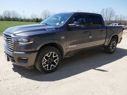 New 2026 RAM 1500 Laramie w/ Laramie Southwest Edition AWD/4WD image 8