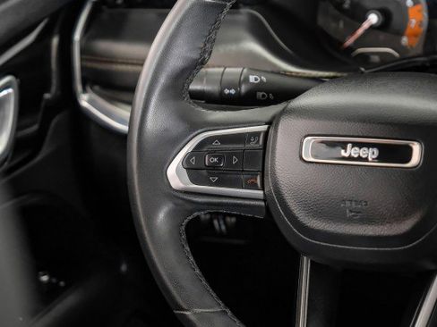 Used 2023 Jeep Compass Limited image 15
