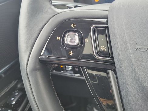 Used 2024 Lincoln Corsair Reserve w/ Equipment Group 201A image 11