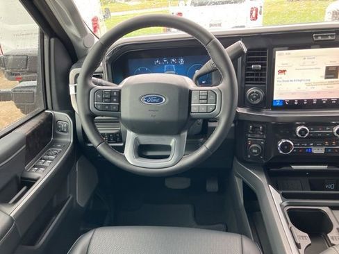New 2025 Ford F250 Lariat w/ Lariat Ultimate Package image 22