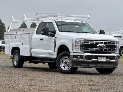 New 2025 Ford F350 XL w/ XL Chrome Package