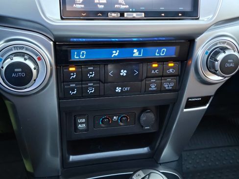 Used 2018 Toyota 4Runner Limited image 27