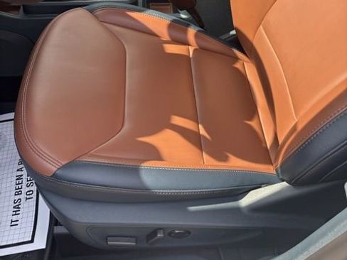 Used 2024 Ford Maverick Lariat image 19