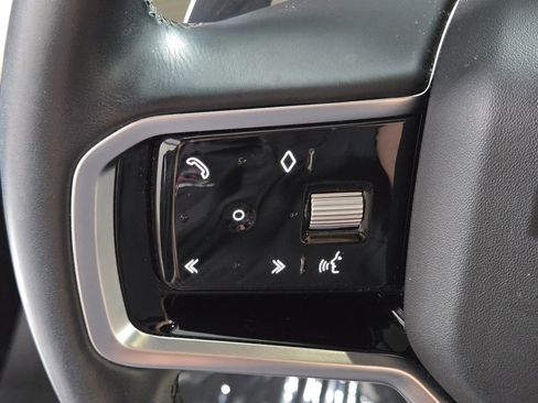 Used 2022 Land Rover Range Rover Velar S image 24