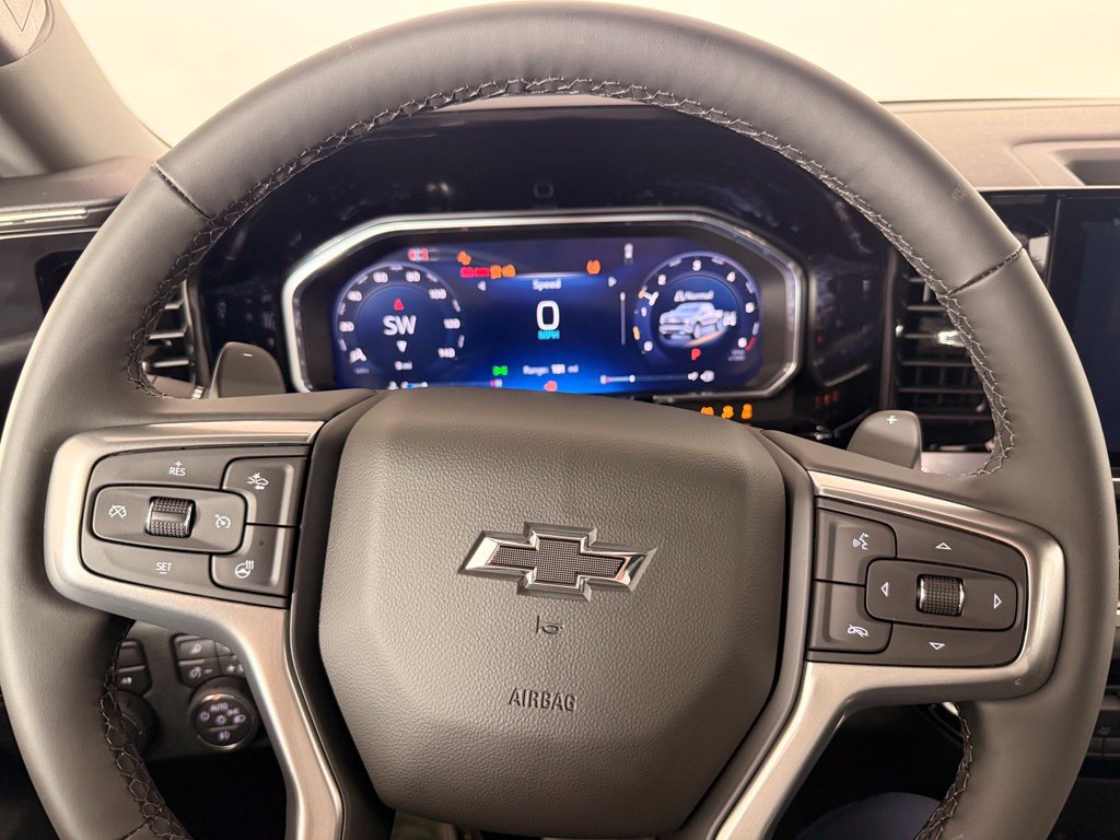 New 2026 Chevrolet Silverado 1500 RST w/ Redline Edition AWD/4WD image 32