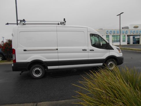 New 2025 Ford Transit 250 XL image 27