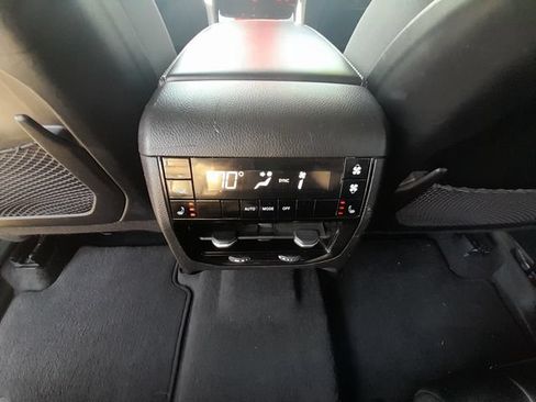 Used 2021 Jeep Grand Cherokee L Limited AWD/4WD image 50