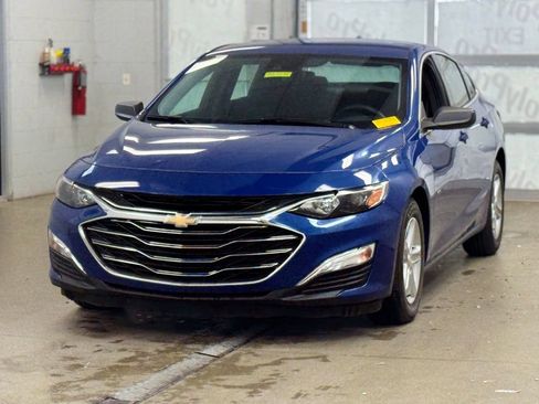 Used 2023 Chevrolet Malibu LS FWD image 3