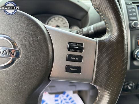 Used 2018 Nissan Frontier PRO-4X image 25