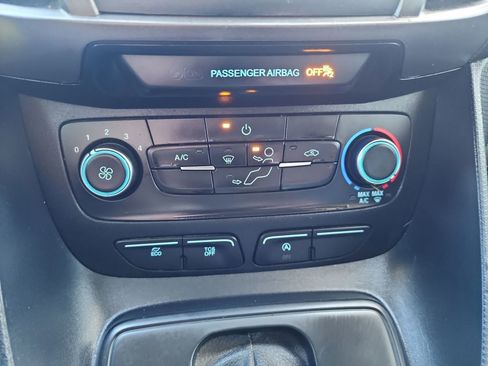 Used 2022 Ford Transit Connect XL image 27