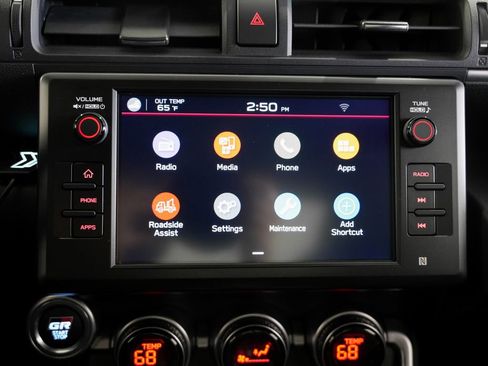 Used 2022 Toyota GR86 w/ ALL Weather Mat Package (TMS) RWD image 19
