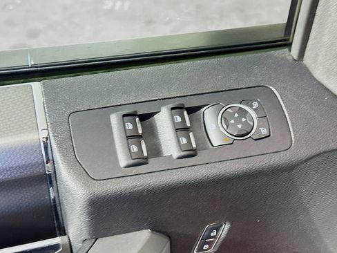 Used 2016 Ford F150 XLT w/ Equipment Group 302A Luxury image 18