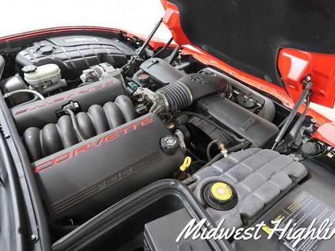 Used 2002 Chevrolet Corvette Coupe w/ Preferred Equipment Group2 RWD image 38