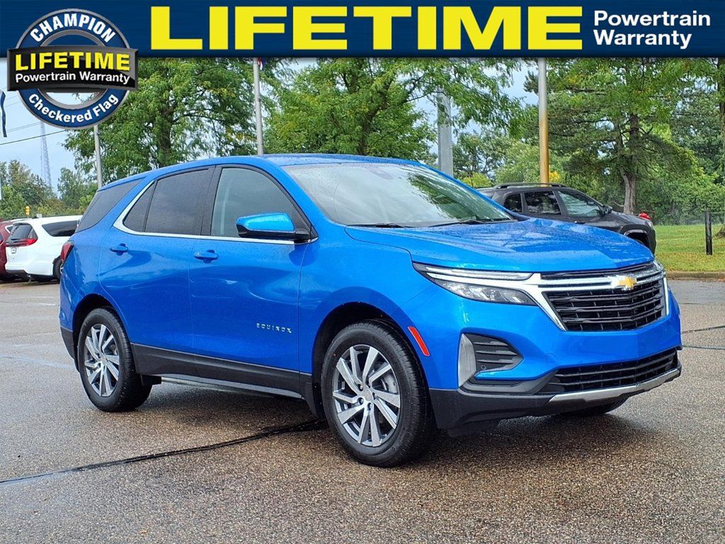 Used 2024 Chevrolet Equinox LT AWD/4WD image 3