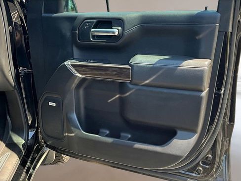Used 2019 Chevrolet Silverado 1500 LT Trail Boss AWD/4WD image 26