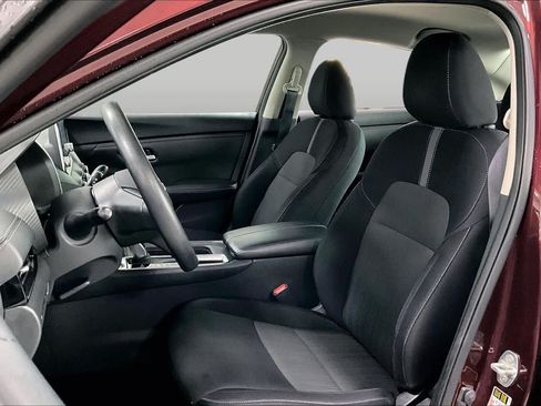 Certified 2024 Nissan Sentra SV FWD image 8