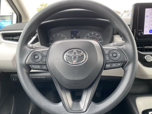 Used 2023 Toyota Corolla LE image 12