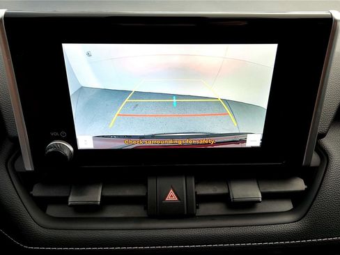 Certified 2024 Toyota RAV4 LE image 31