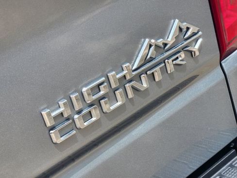 Used 2024 Chevrolet Silverado 1500 High Country w/ High Country Premium Package RWD image 12
