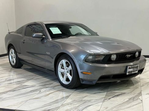 Used 2012 Ford Mustang GT image 5