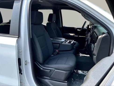 Used 2020 Chevrolet Silverado 1500 Custom Trail Boss w/ Custom Convenience Package AWD/4WD image 27