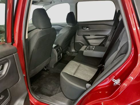 Used 2025 Nissan Rogue SV AWD/4WD image 28