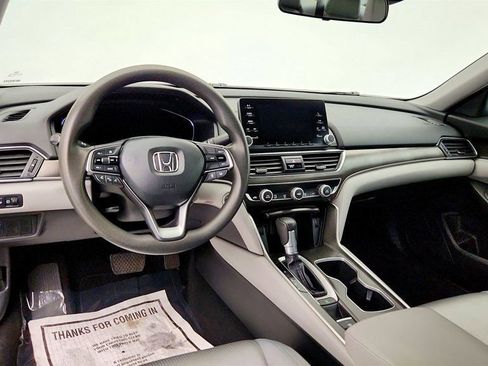 Used 2018 Honda Accord LX image 12