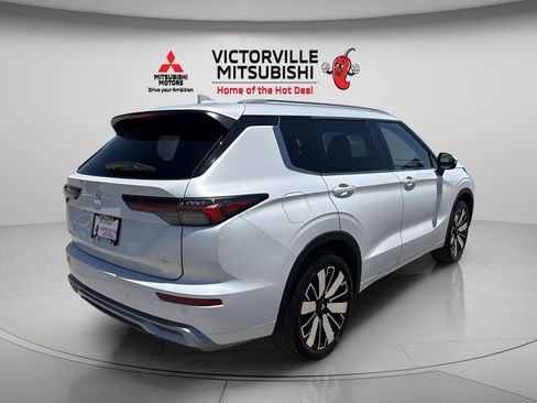 New 2026 Mitsubishi Outlander SEL FWD image 9