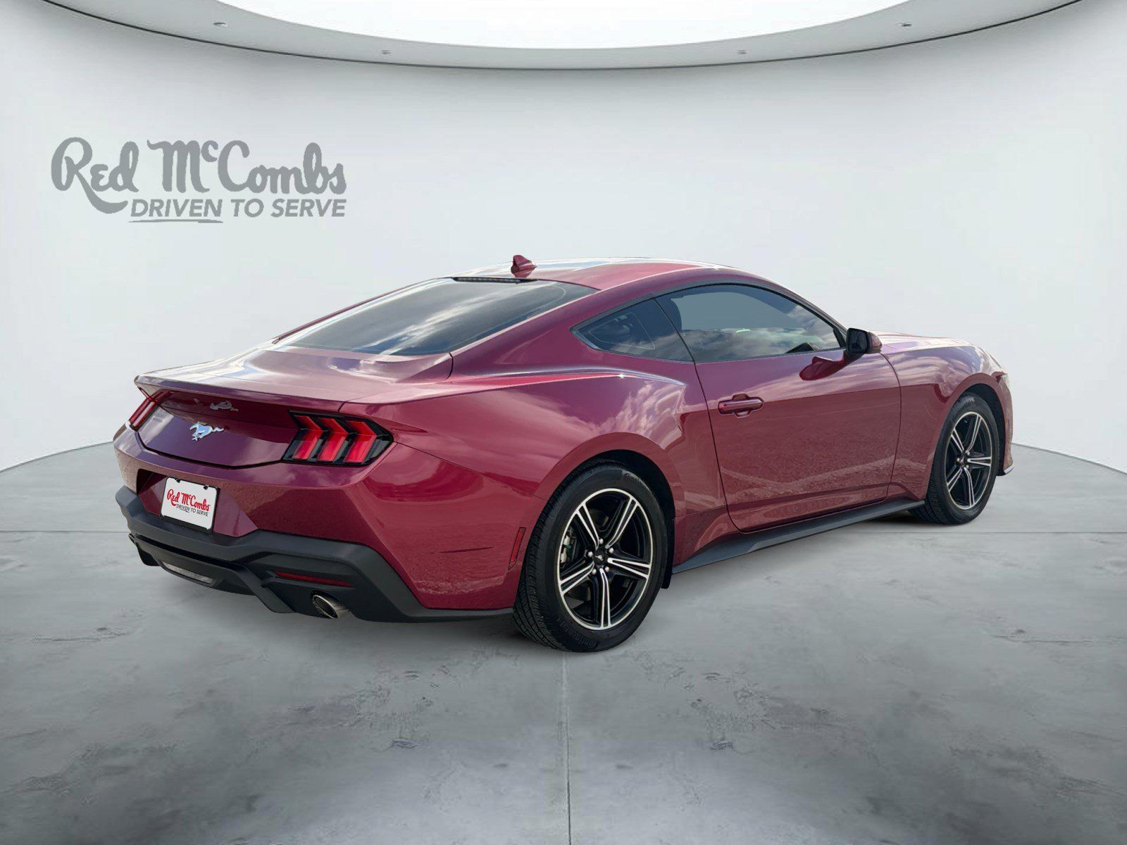 Used 2025 Ford Mustang Coupe RWD image 5