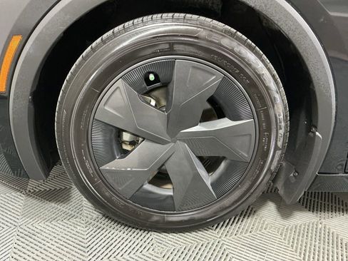 Used 2024 Toyota Prius LE image 28