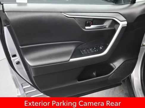 Used 2022 Toyota RAV4 XLE w/ Convenience Package AWD/4WD image 14